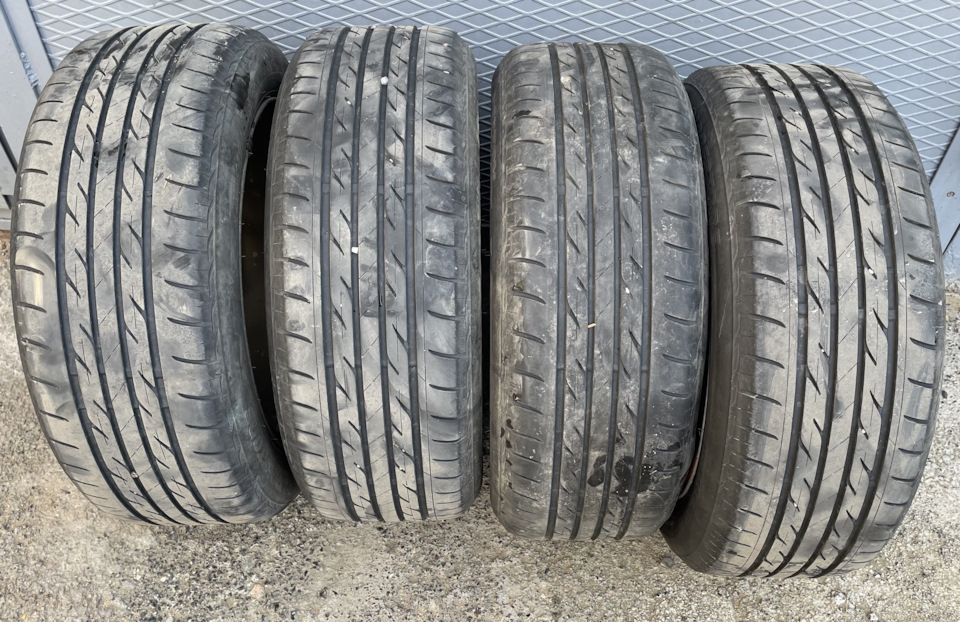Шины летние Bridgestone 195/55 R16, литые диски Work 7Jx16 ET35 4x100 ...