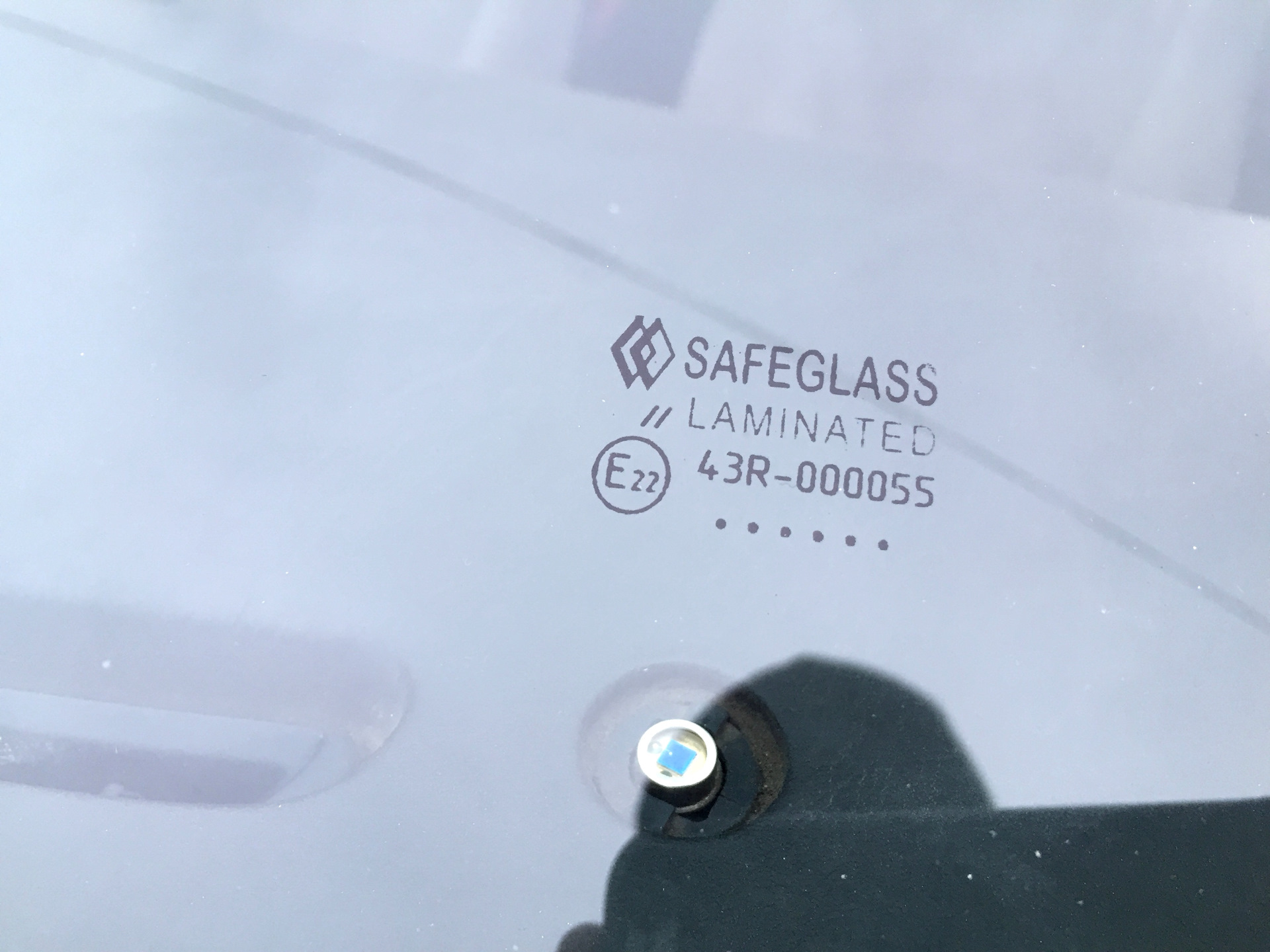 Dip-tech на зданиях. Safe glass. Dip tech на стекле. Safe glass. Safeglass 43r-010620.