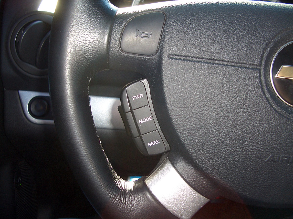 подключение кнопок на руле chevrolet aveo подключение кнопок на руле chevrolet aveo