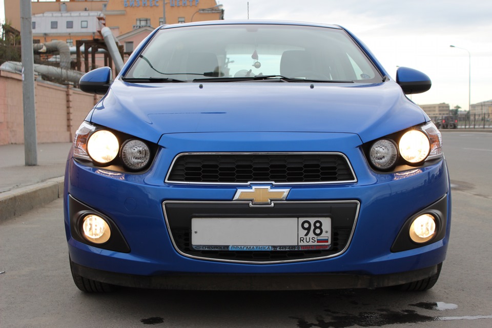 Артикула авео т300. Авео т300 перед. Шевроле Авео т300 спереди. Chevrolet Aveo t300 морда. Aveo t300 lt.