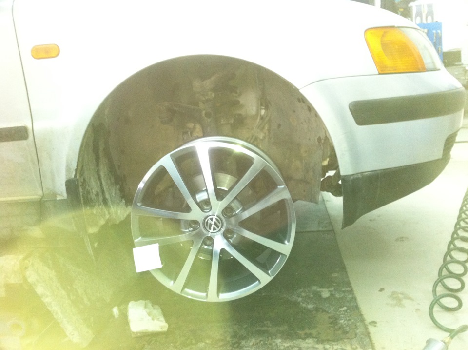 Продажа литых дисков на 17".Новые! — Volkswagen Passat B5, 1,6 л, 1997 ...