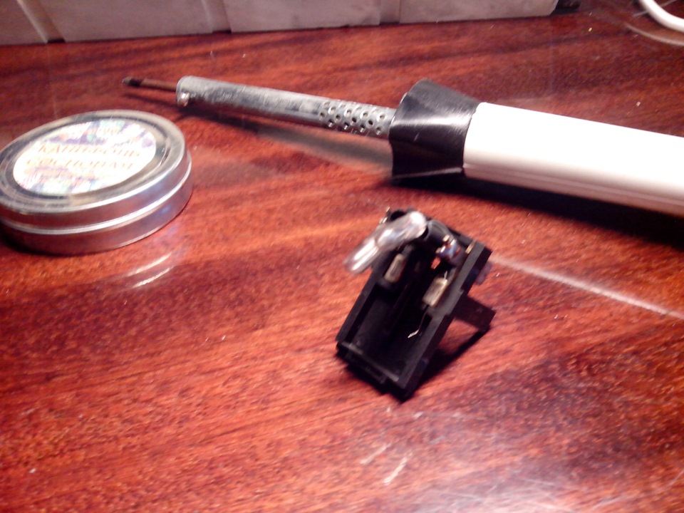 замена лампочек подсветки кнопок и приборки — DRIVE2