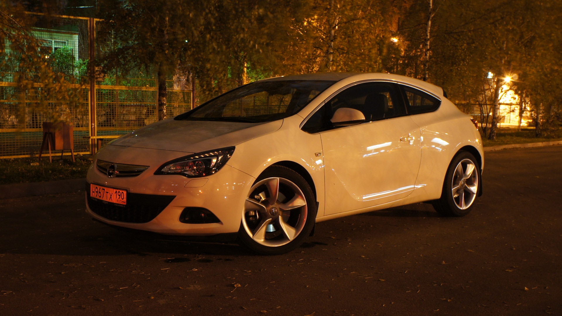 Opel astra gtc j масло