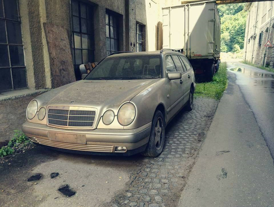 mercedes benz e class 1996