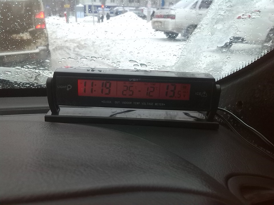 вольтметр, термометр и оплетка на руль — Mitsubishi Lancer VI, 1,5 л ...