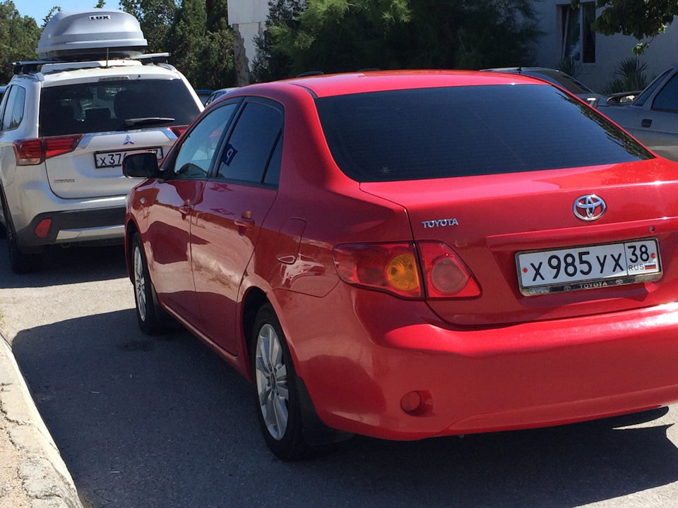 Про три правых зеркала!))) — Toyota Corolla (130), 1,6 л, 2008 года ...