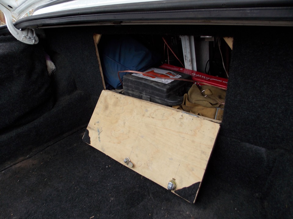 Photo from the logbook Lada 21073. Found on photo: D2233