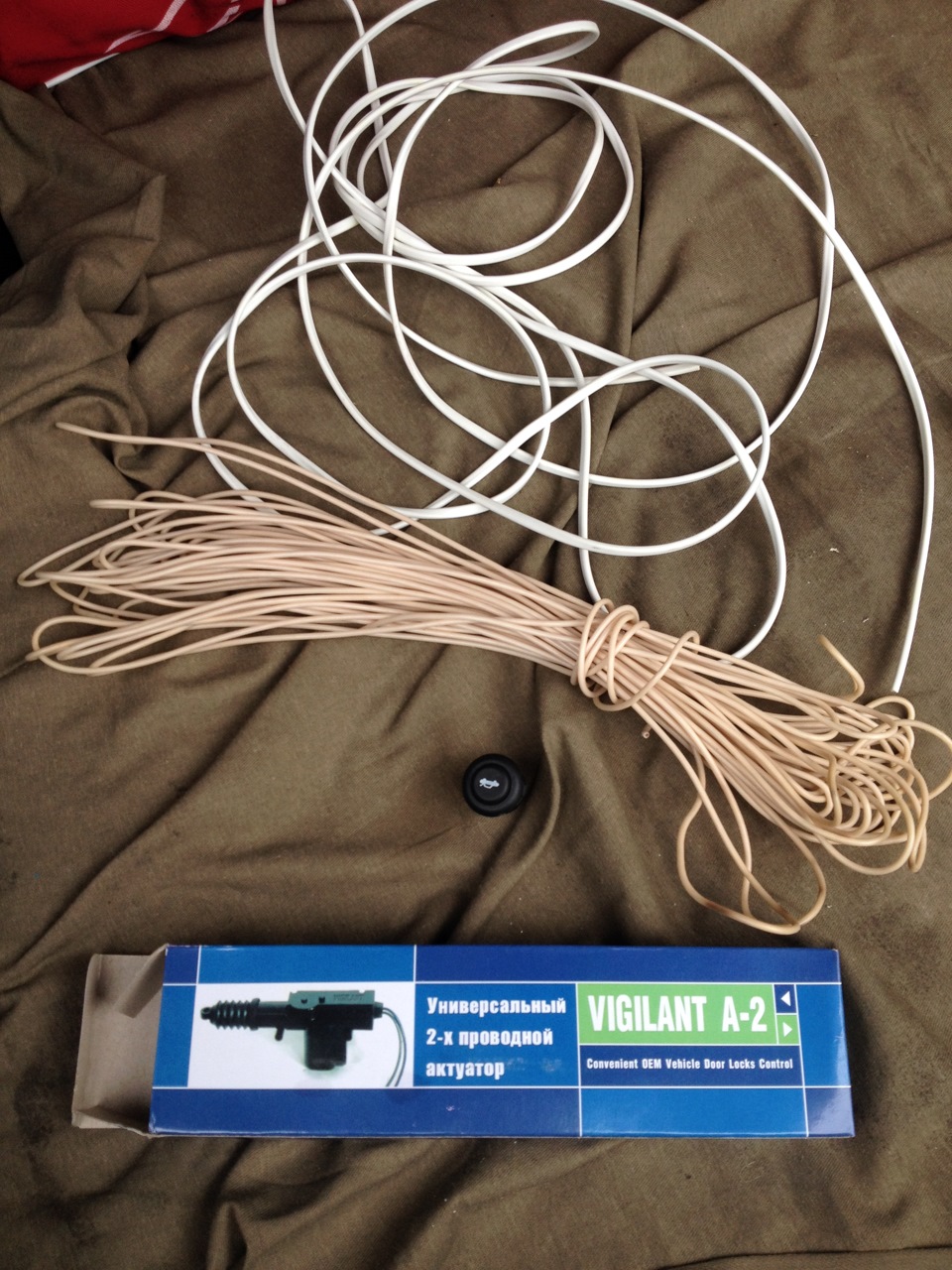 Открытие багажника с кнопки — Lada 2115, 1,5 л, 2007 года | своими ...