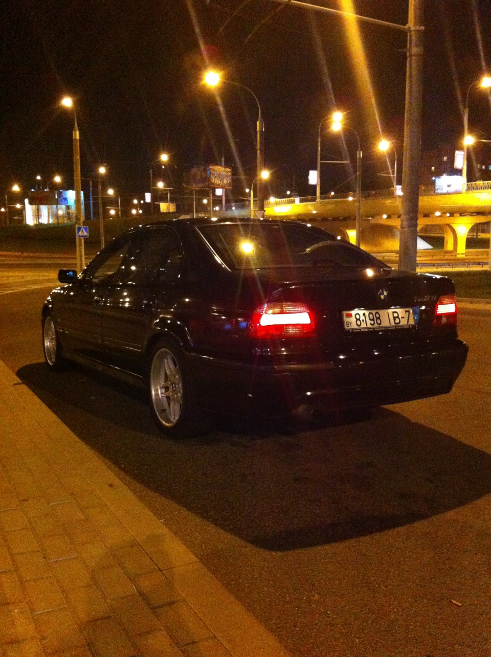 BMW 5 e39 ночью