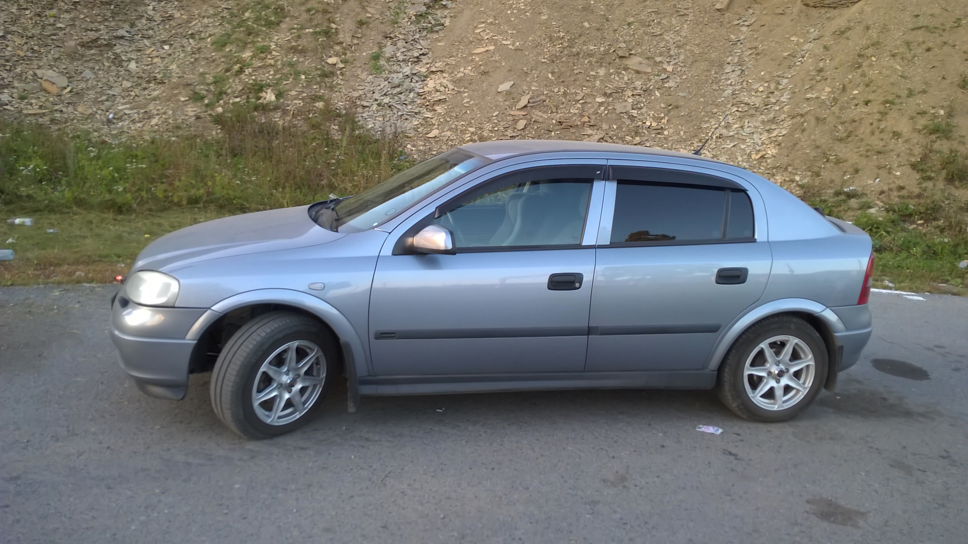 Opel Astra G 1.6 бензиновый 2003 | 