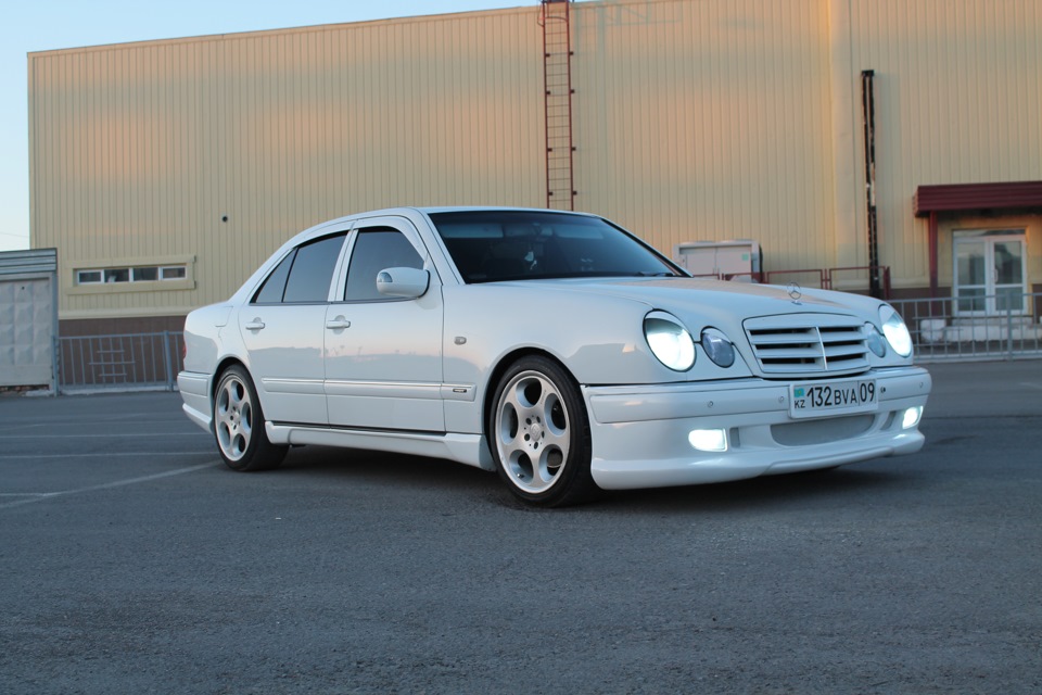 Комплект обвеса AMG E55 на Mercedes E-Class W210