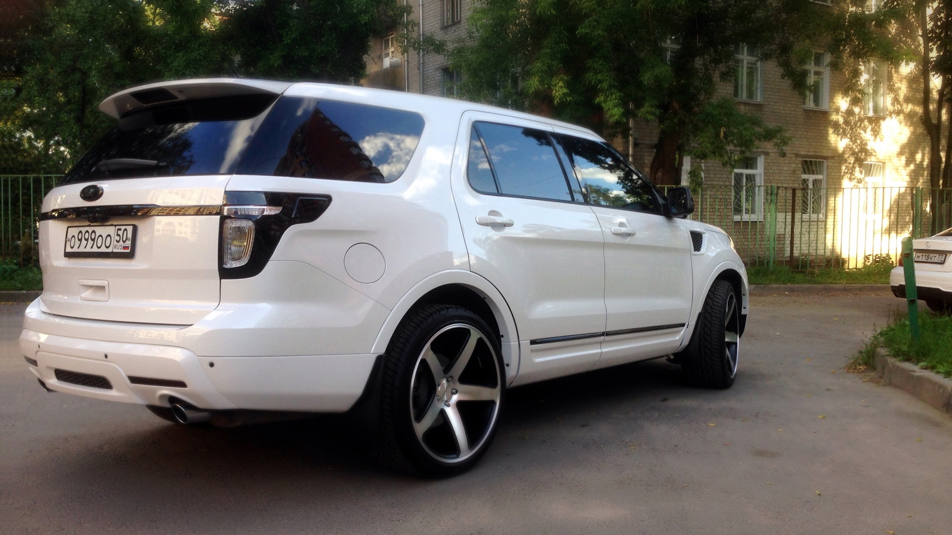 Ford Explorer 2010 Tuning