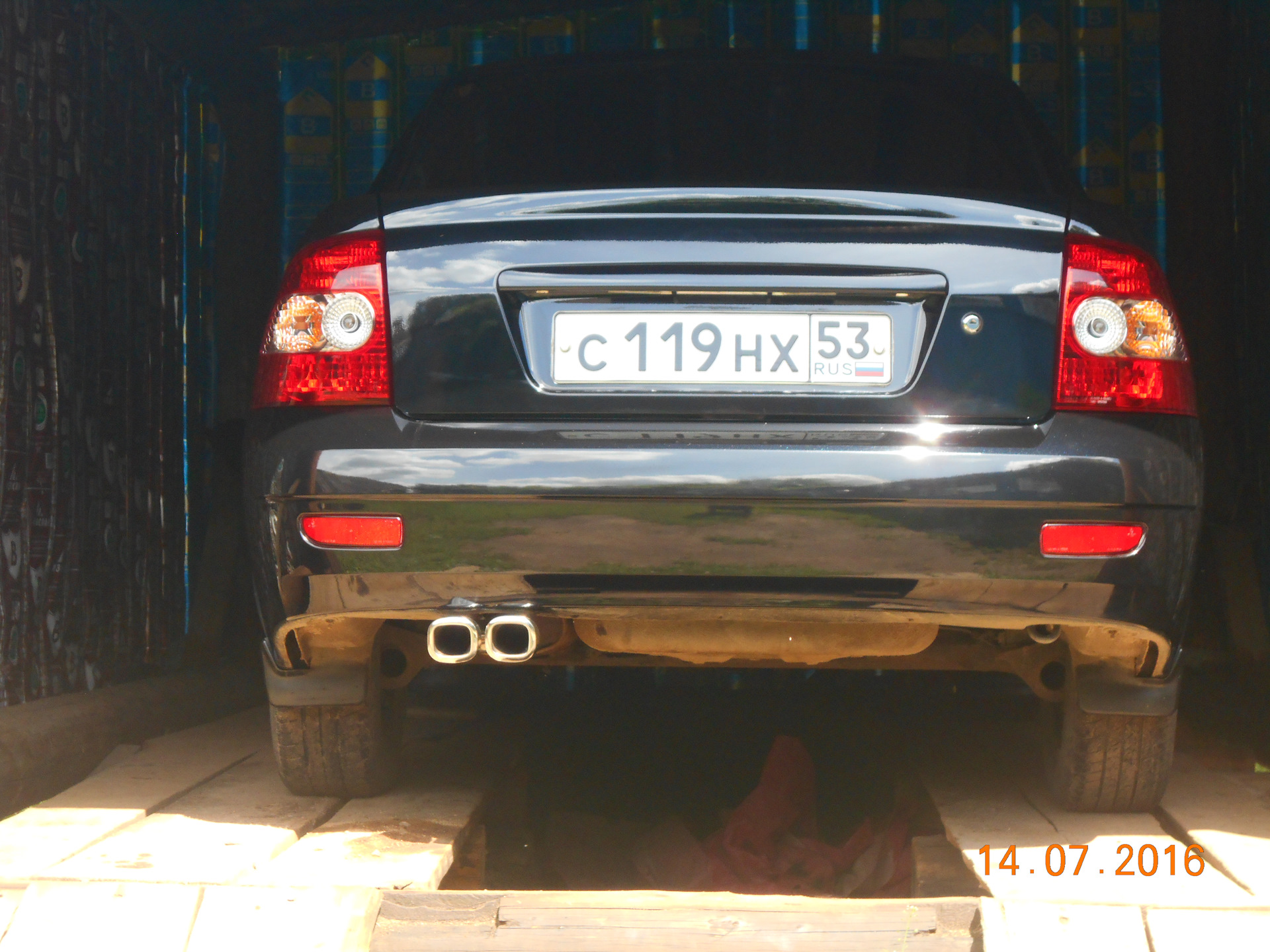 Глухой стук сзади! Досвидания! — Lada Приора седан, 1,6 л, 2011 года ...