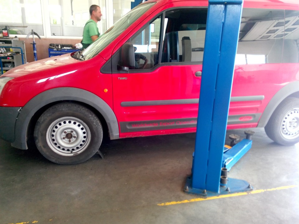 Замена подшипника — Ford Transit Connect, 1,8 л, 2007 года | плановое ...
