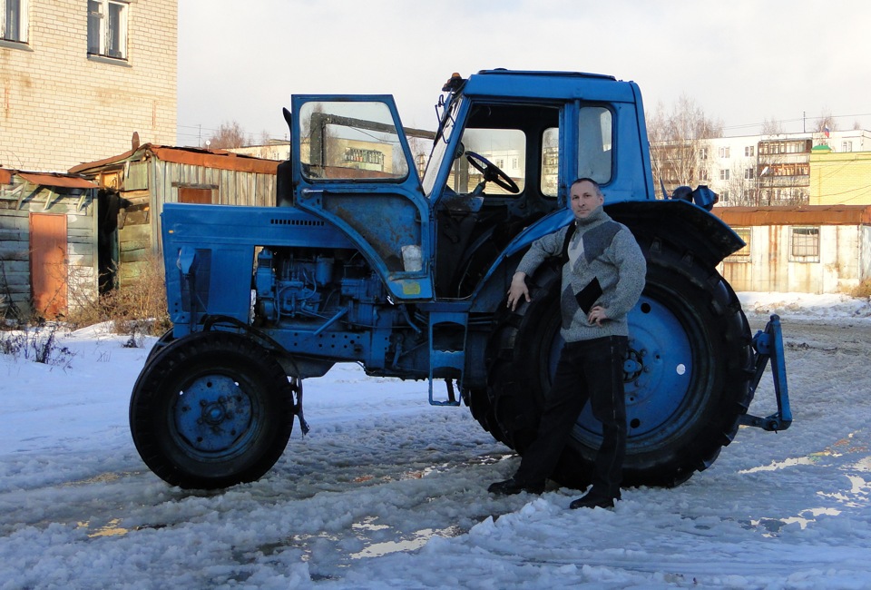 Учебный трактор. Как научиться ездить на тракторе. Водитель трактора. Тракторист-машинист сельскохозяйственного производства. Езда на тракторе.