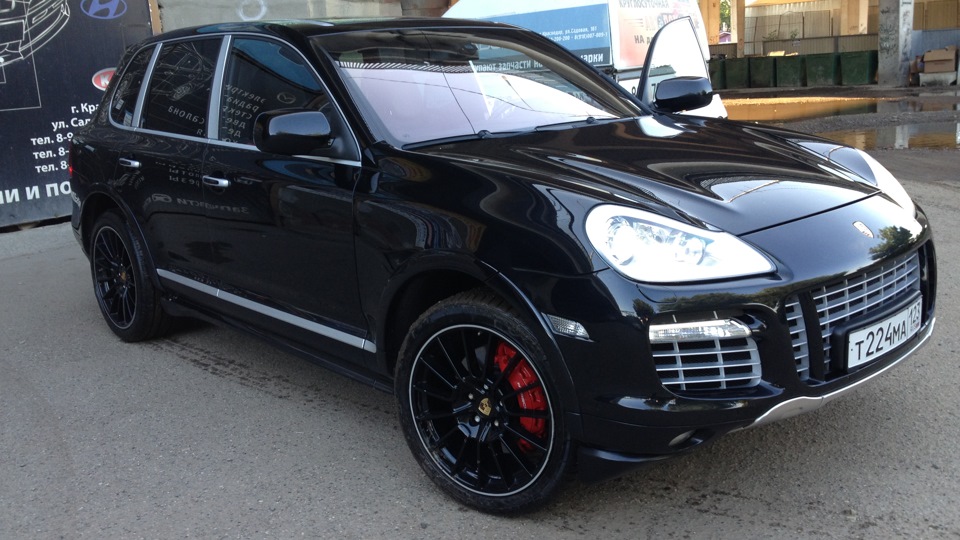 Porsche Cayenne 957 Turbo Black