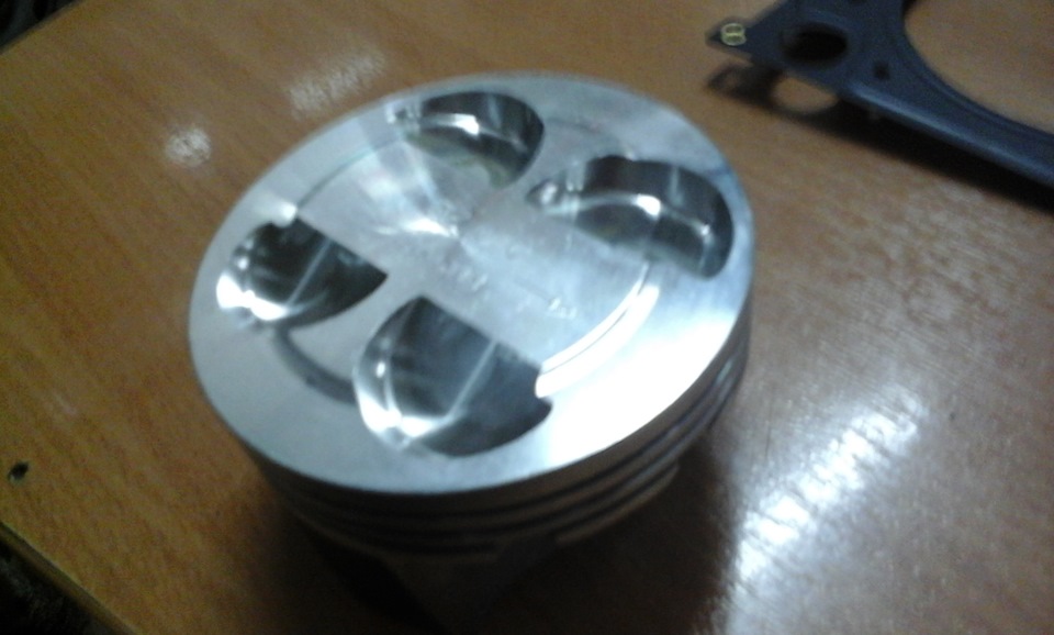 Замена поршней на безвтыковые СТК — Lada 2114, 1,6 л, 2012 года ...