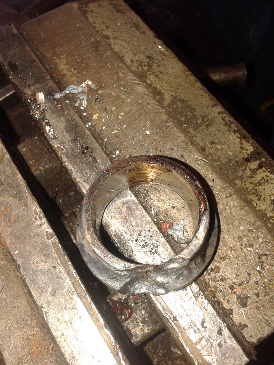 замена ступичного подшипника — Opel Omega B, 2,5 л, 1998 года ...