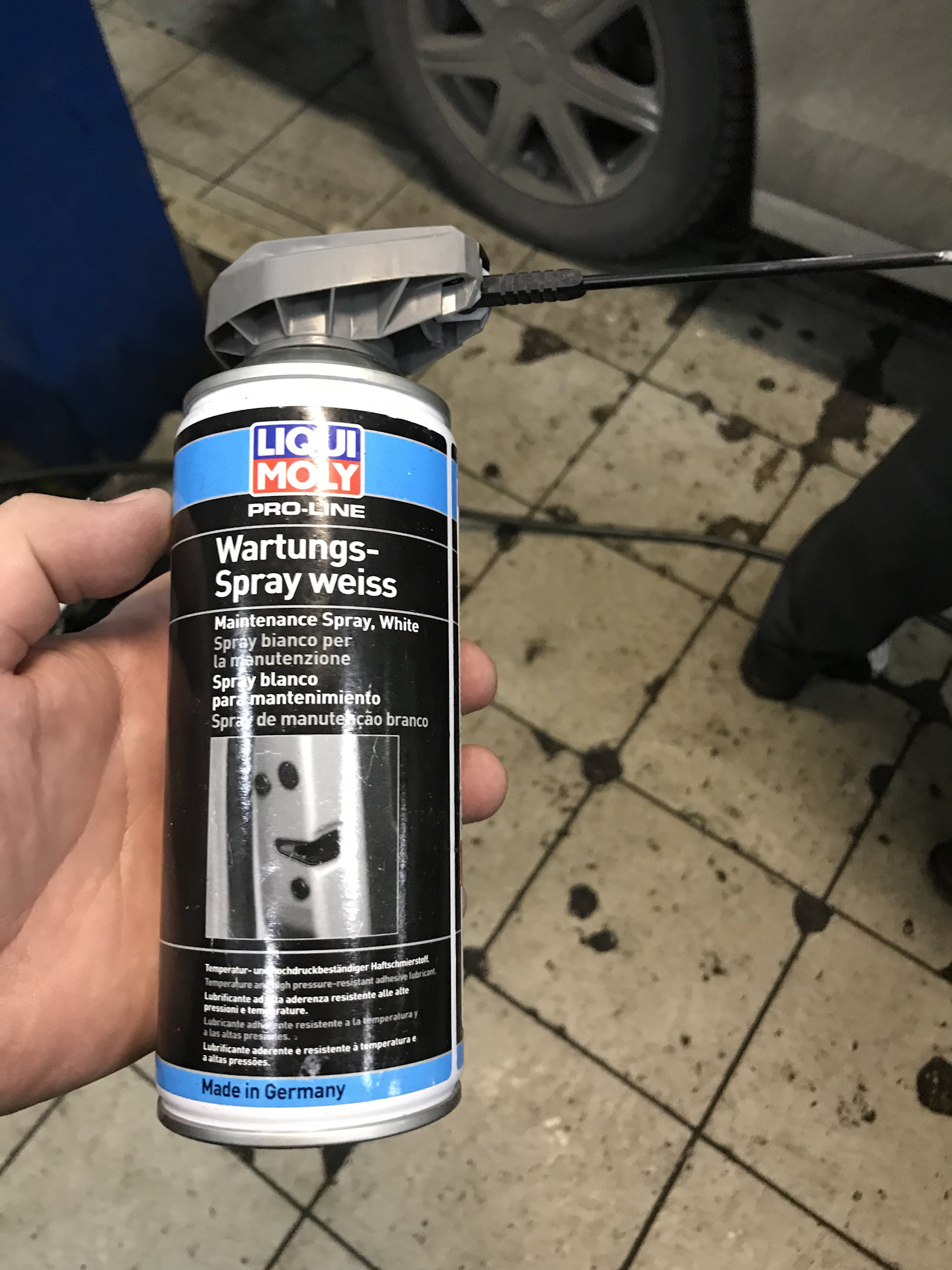 смазка сдвижных дверей. смазка сдвижной двери виано. смазка для направляющих сдвижных дверей авто. смазка для сдвижных дверей микроавтобусов. смазка сдвижных дверей.