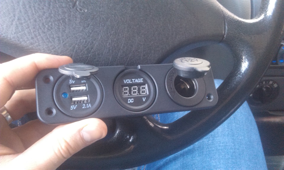 Вольтметр, прикуриватель, USB зарядка — УАЗ 31514, 2,4 л, 1996 года ...