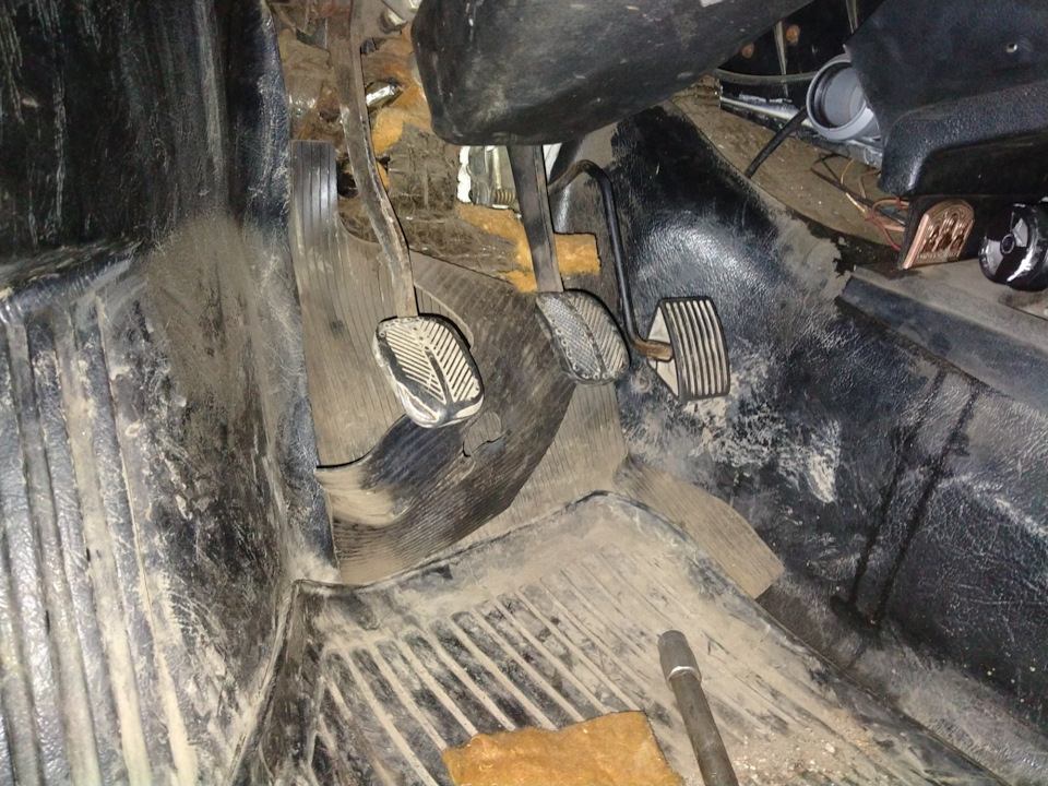 Инжекторная педаль газа NO NAME. — Lada 4x4 3D, 1,7 л, 1996 года ...