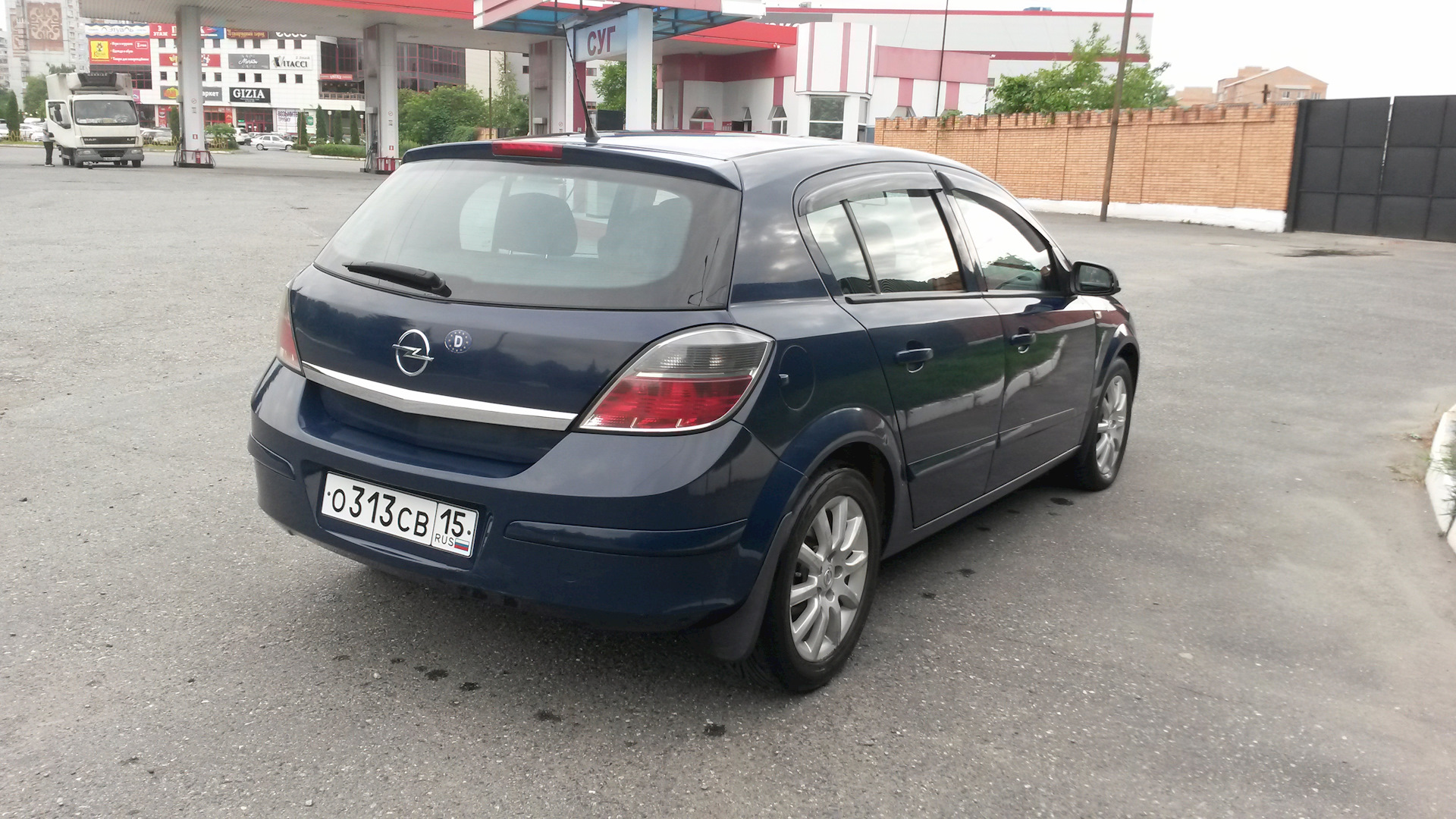 Opel Astra H 1.3 дизельный 2007 | 1.3 CDTI Везунчик на DRIVE2