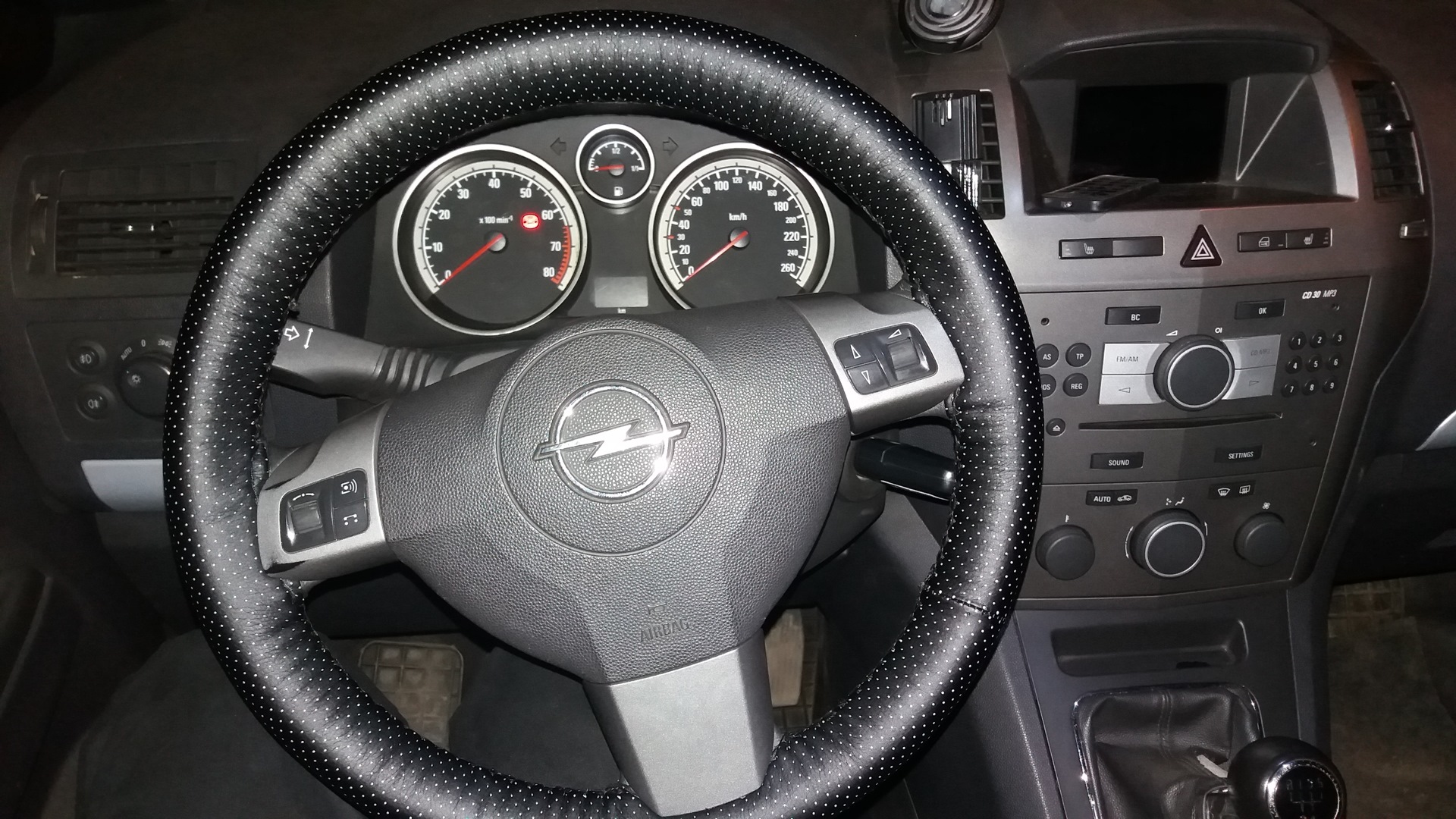 руль опель вектра. Astra 2004-2010 steering wheel. Opel astra h руль 2008. руль зафира б. руль опель зафира.