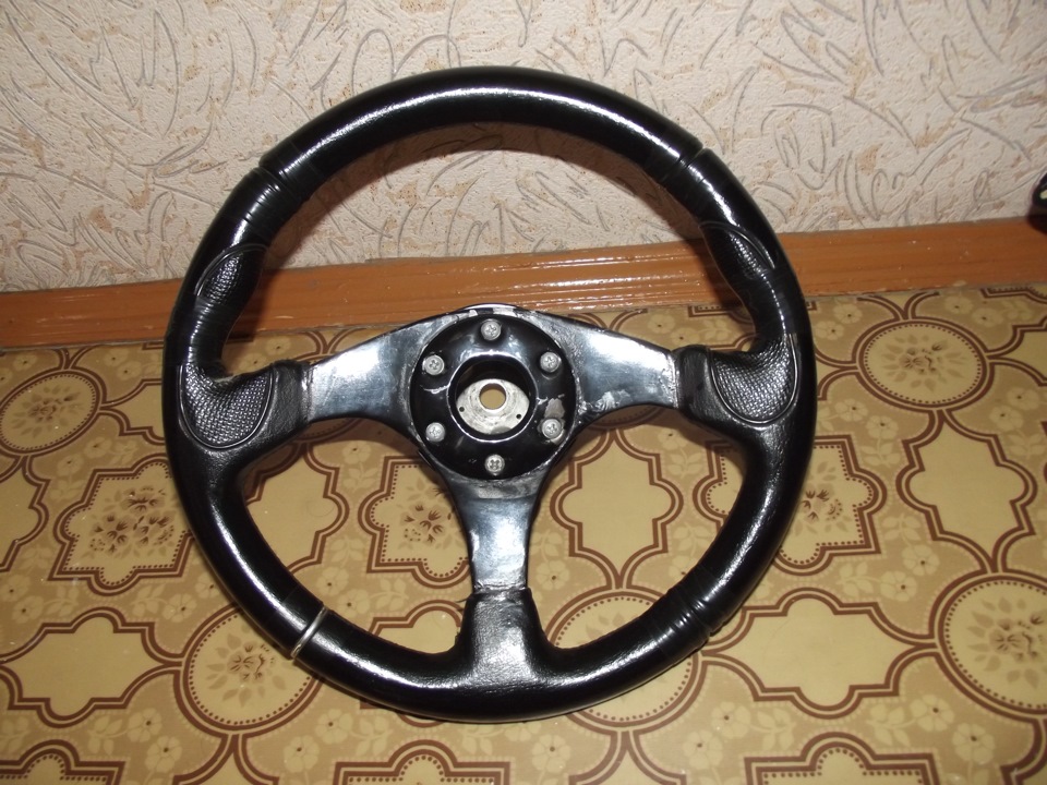 Решил обтянуть кожей руль) — Lada 2108, 1,5 л, 1990 года | тюнинг | DRIVE2