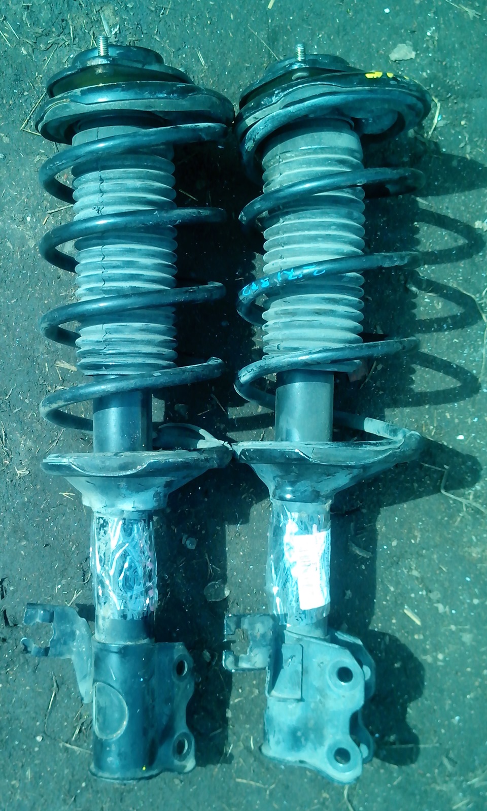 Передние амортизаторы. Часть 2 — Nissan Almera I (N15), 1,4 л, 1996 ...