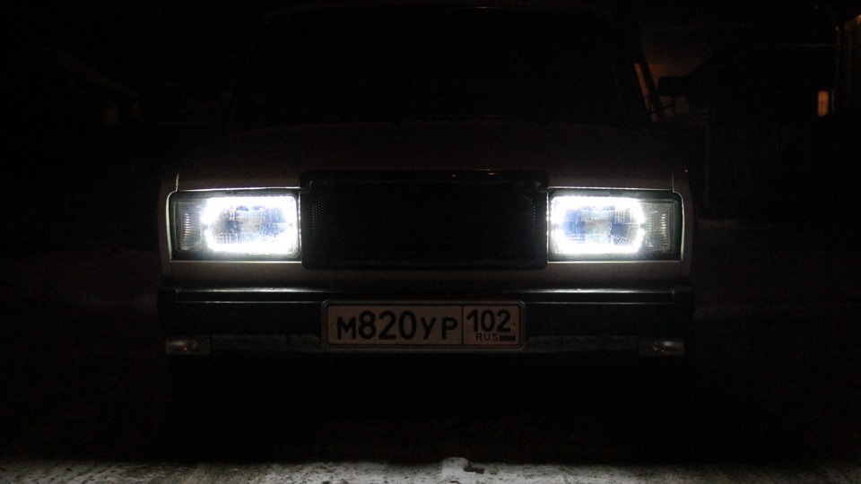 Lada 2107 Born to be happy