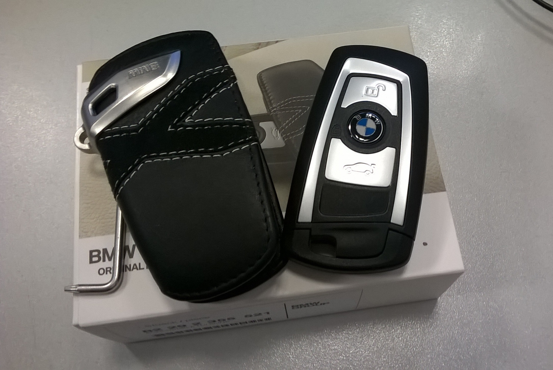 Чехол для ключей — BMW X3 (F25), 2 л, 2016 года | аксессуары | DRIVE2