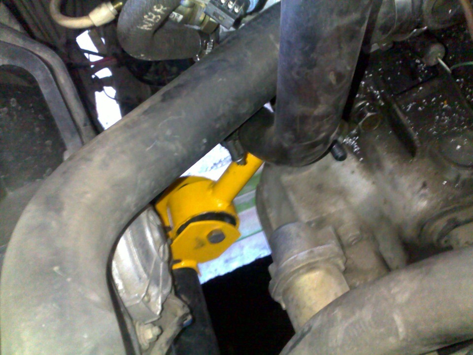 Под капотом всё чётко! — Lada 21102, 1,6 л, 2000 года | мойка | DRIVE2