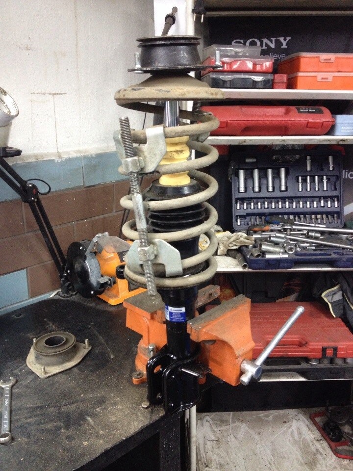 20. Стойки, опорники, шаровые — Lada 2114, 1,5 л, 2004 года | своими ...