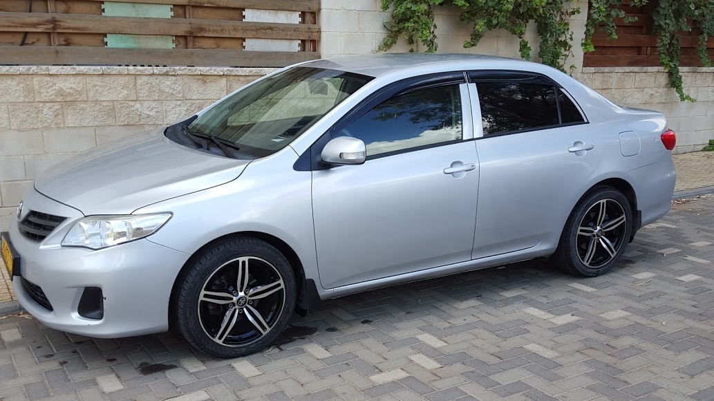 Диски на тойота королла. Тойота Королла 2010 r 17. Тойота Королла 2010 на литье. Toyota Corolla 150 диски. Тойота Королла на литых дисках r16.