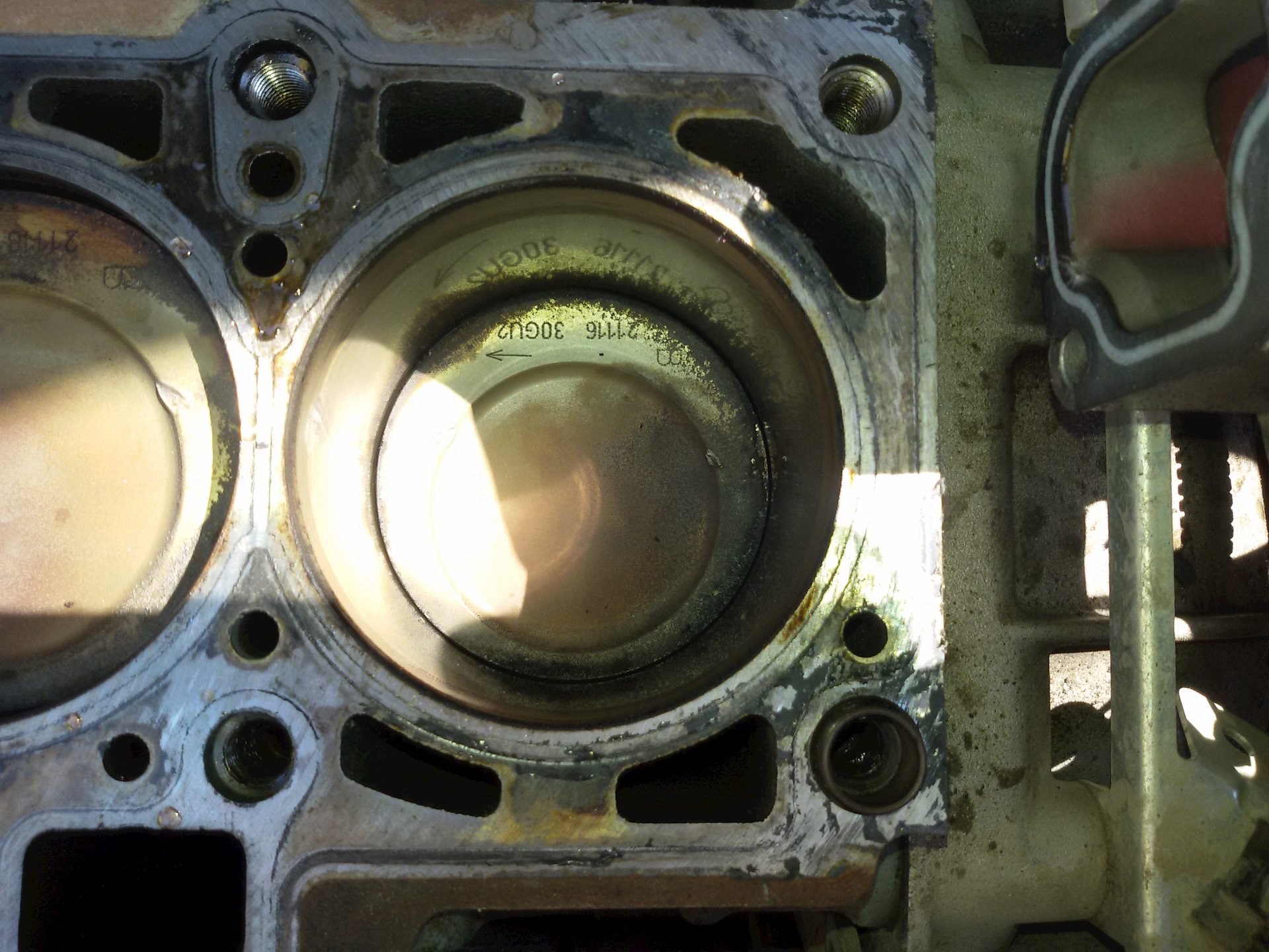 11186 двигатель гнет ли. Клапана Гранта 8 клапанная. Погнуло клапана 16 клапанная Гранта.