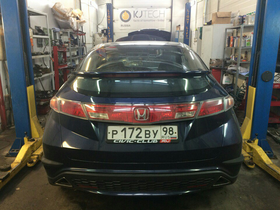 Регулировка клапанов — Honda Civic 5D (8G), 1,8 л, 2007 года | плановое ...