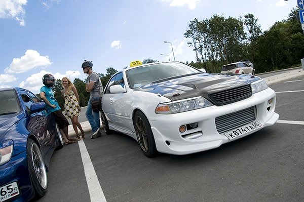      Toyota Mark II 25 2000 