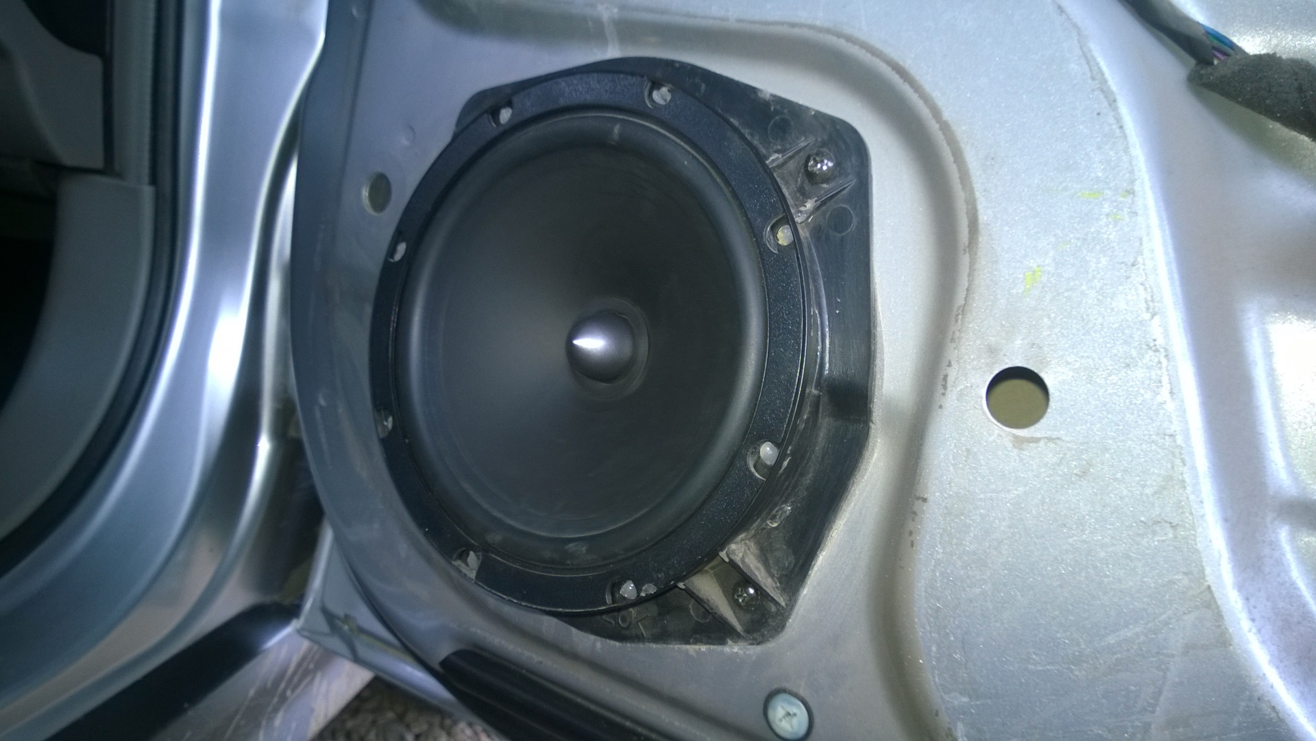 Провода на фронт — Chevrolet Evanda, 2 л, 2004 года | автозвук | DRIVE2