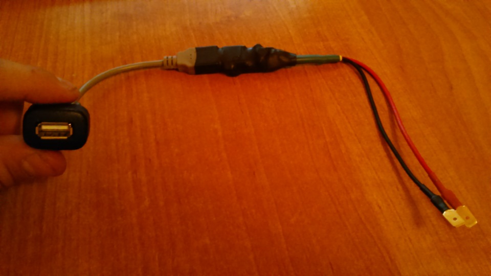 Usb зарядка в панель авто