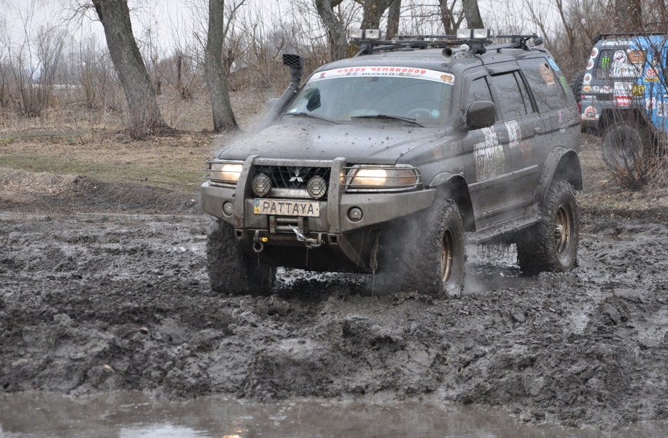 Mitsubishi Pajero Sport бездорожье