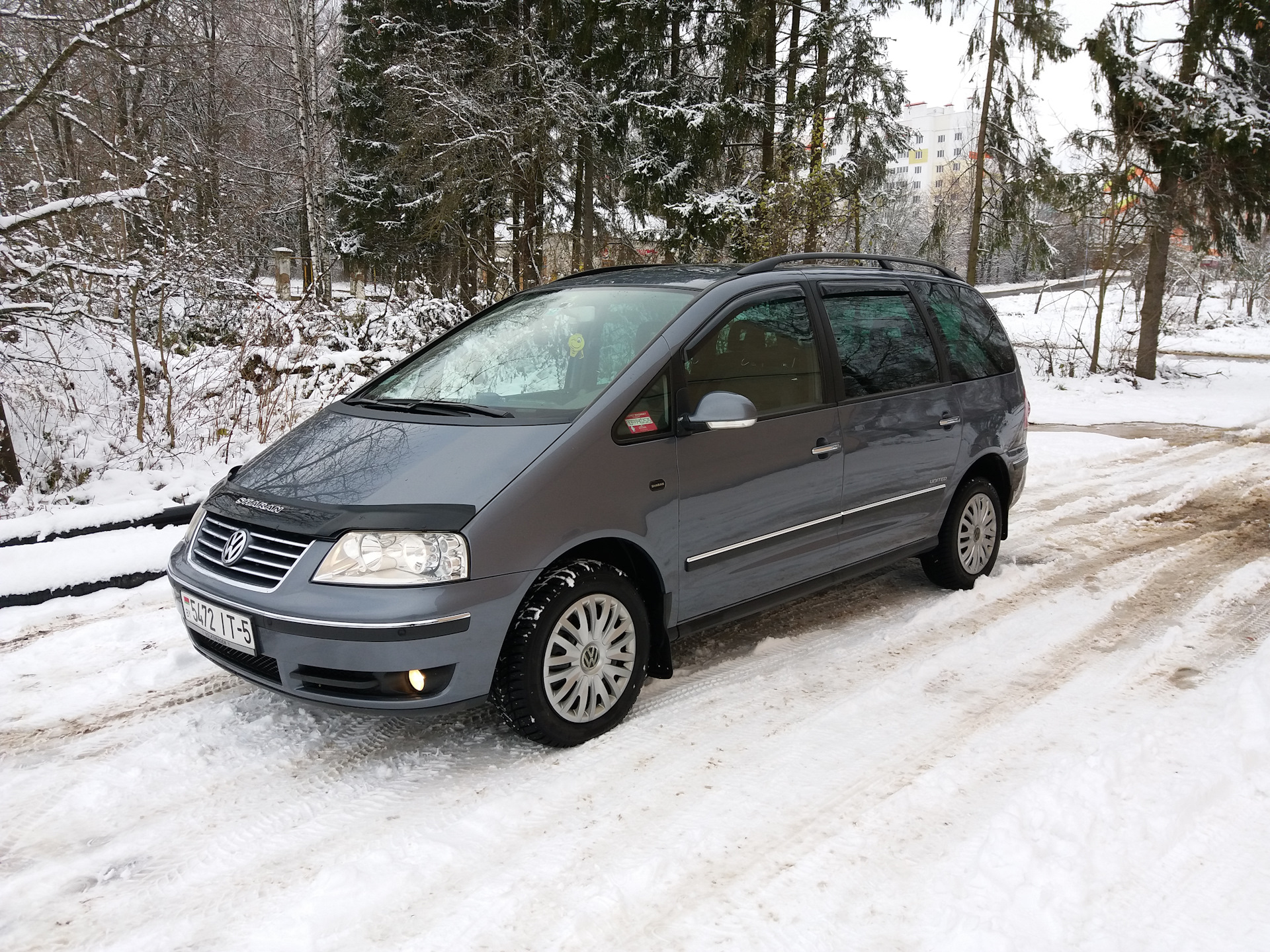 Авито шаран. Фольксваген Шаран 2008. Volkswagen Sharan серебристый.