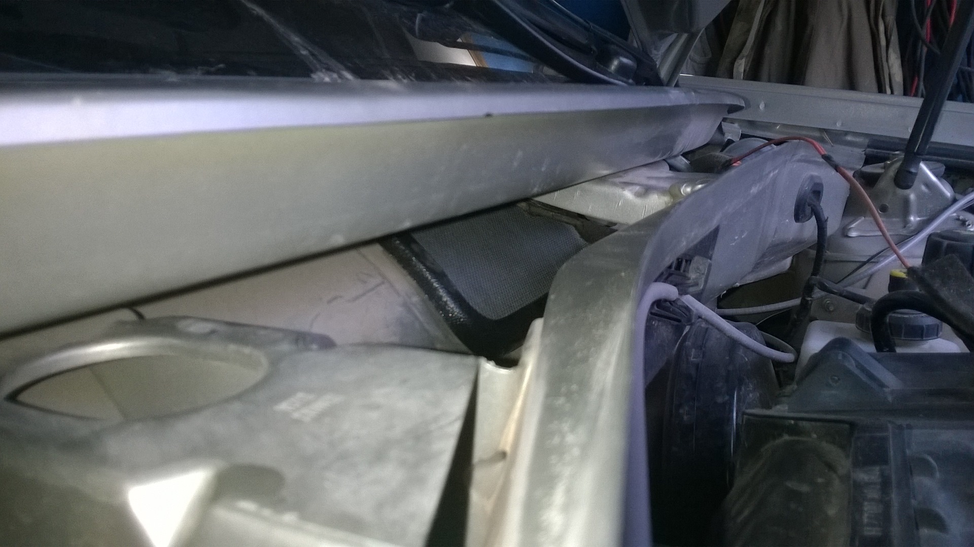 забор воздуха в салон