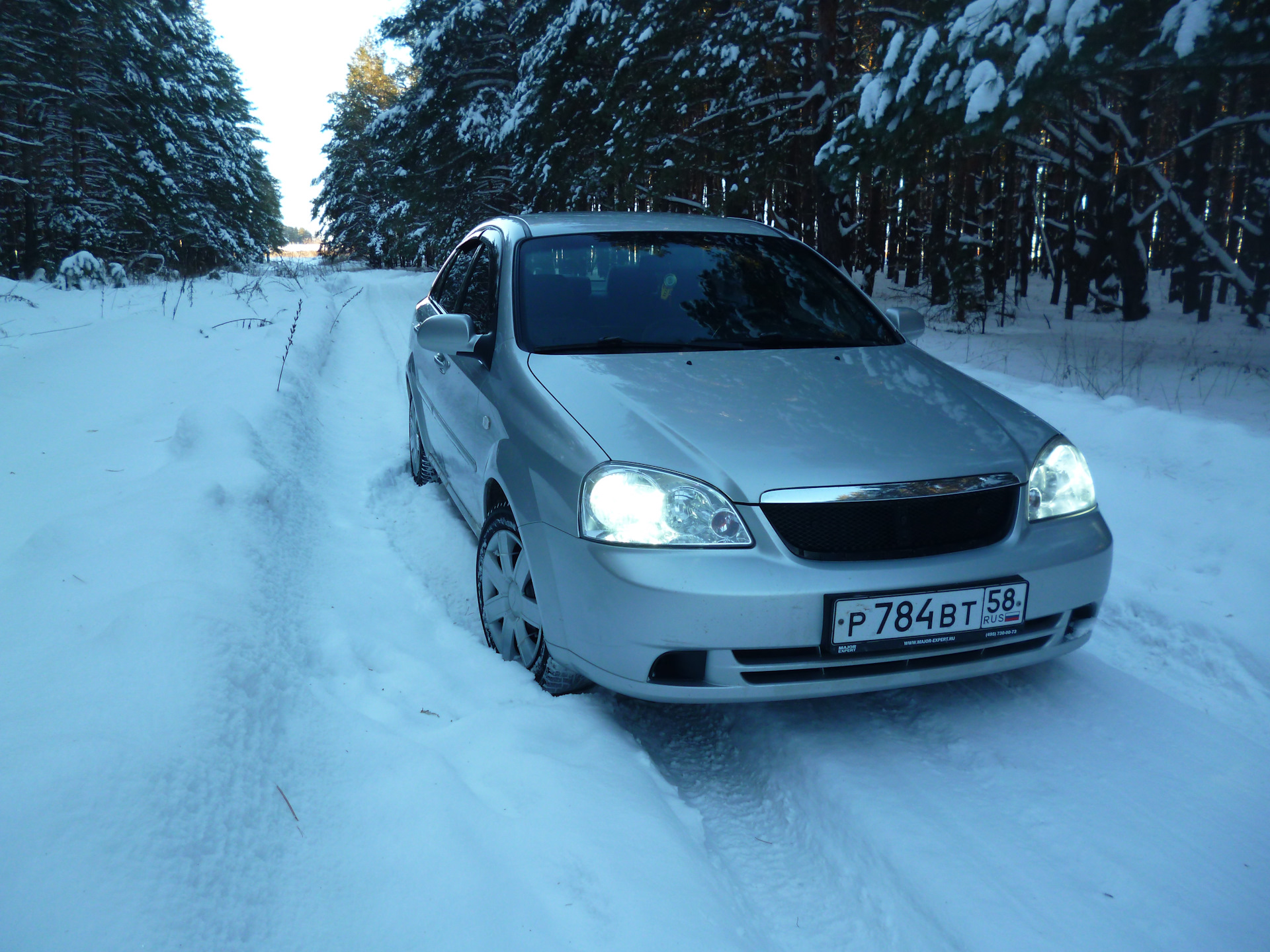 Chevrolet Lacetti седан зимой