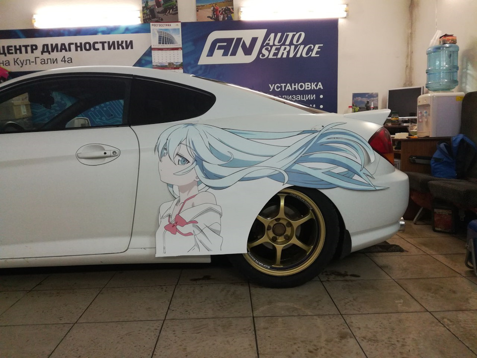 Стиль Itasha — Анимэ на колесах — Hyundai Tiburon (GK), 2 л, 2002 года