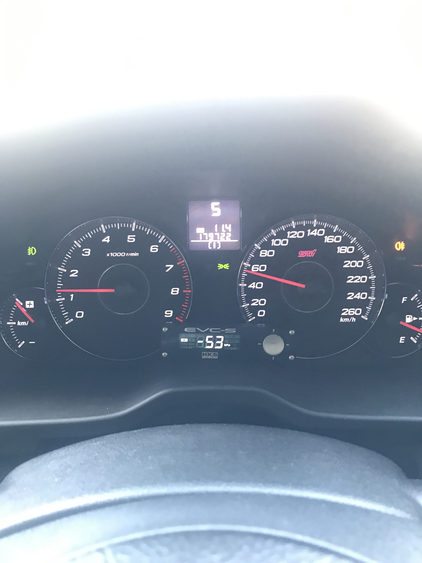 Заводится лансер. Subaru Legacy be спидометр 260. Спидометр Subaru Legacy b4 BM br. Subaru Legacy b4 BM спидометр STI. Спидометр Субару Форестер