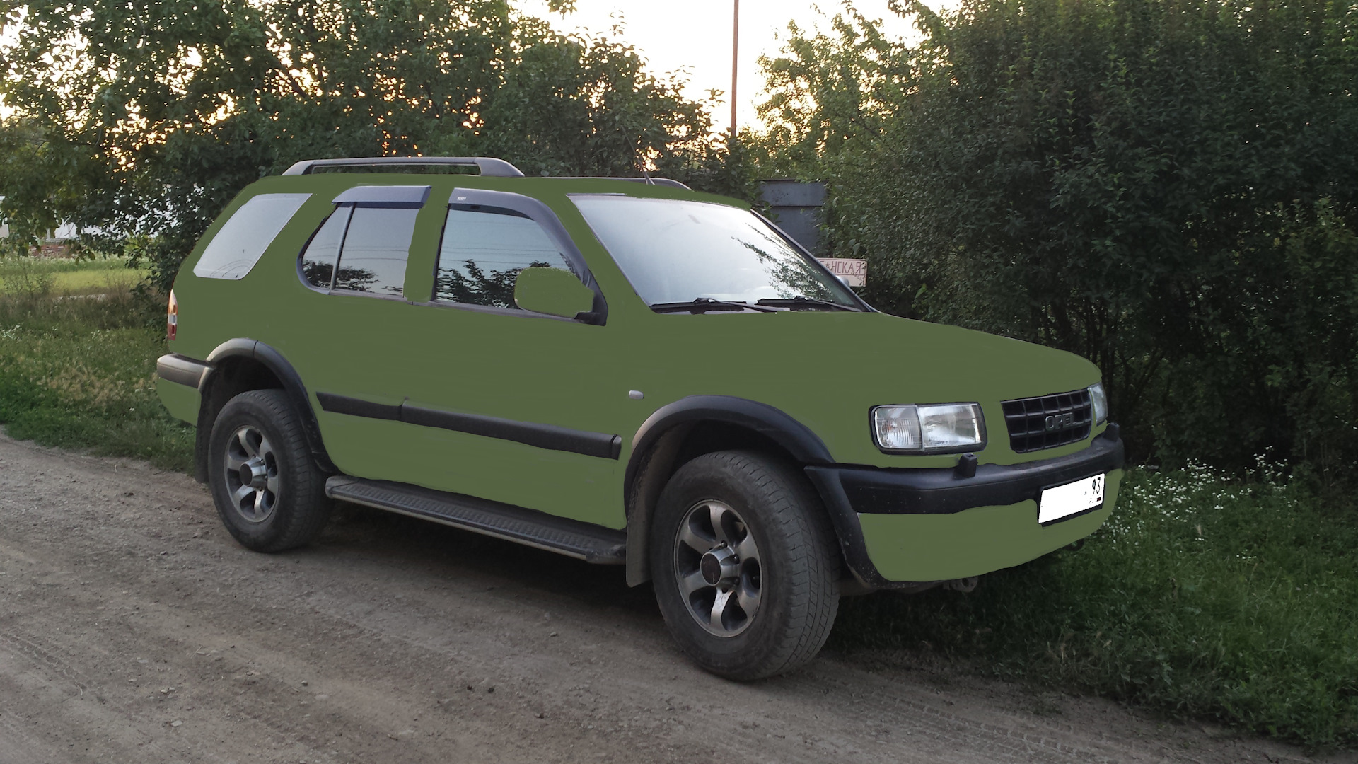 Opel Frontera Green