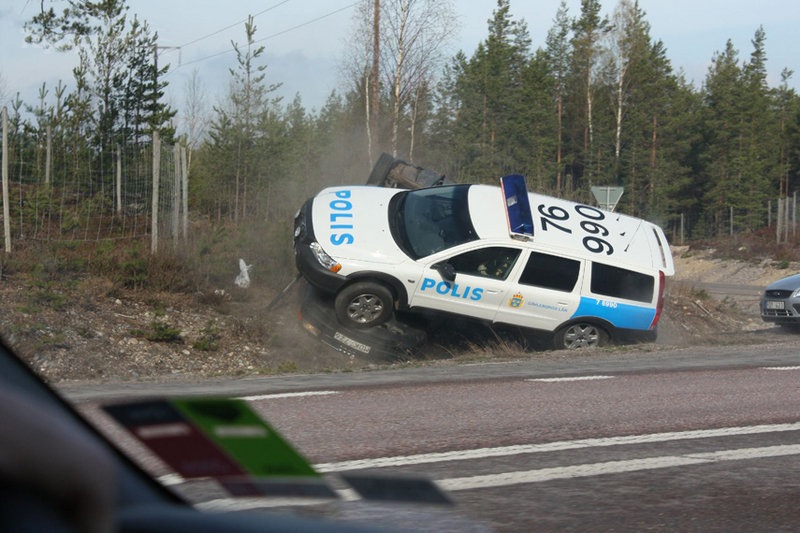 Volvo xc70 шведская полиция