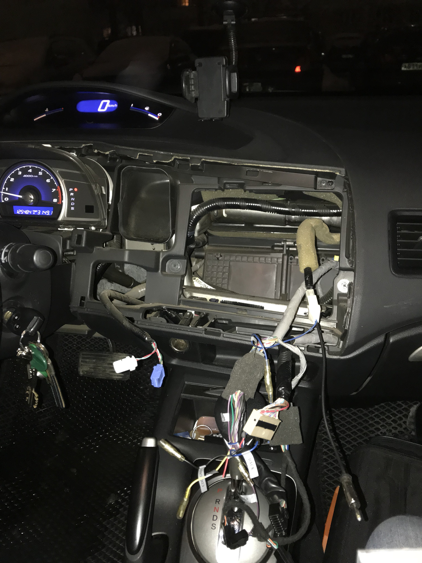 снять магнитолу цивик. Honda civic 5d 2008 usb aux. снять магнитолу цивик. хонда иллюзион магнитола. магнитофон хонда цивик 2001.