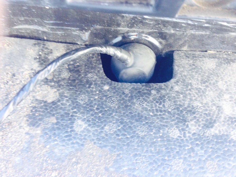 Жгут бампера занял свое место — Volkswagen Polo Sedan