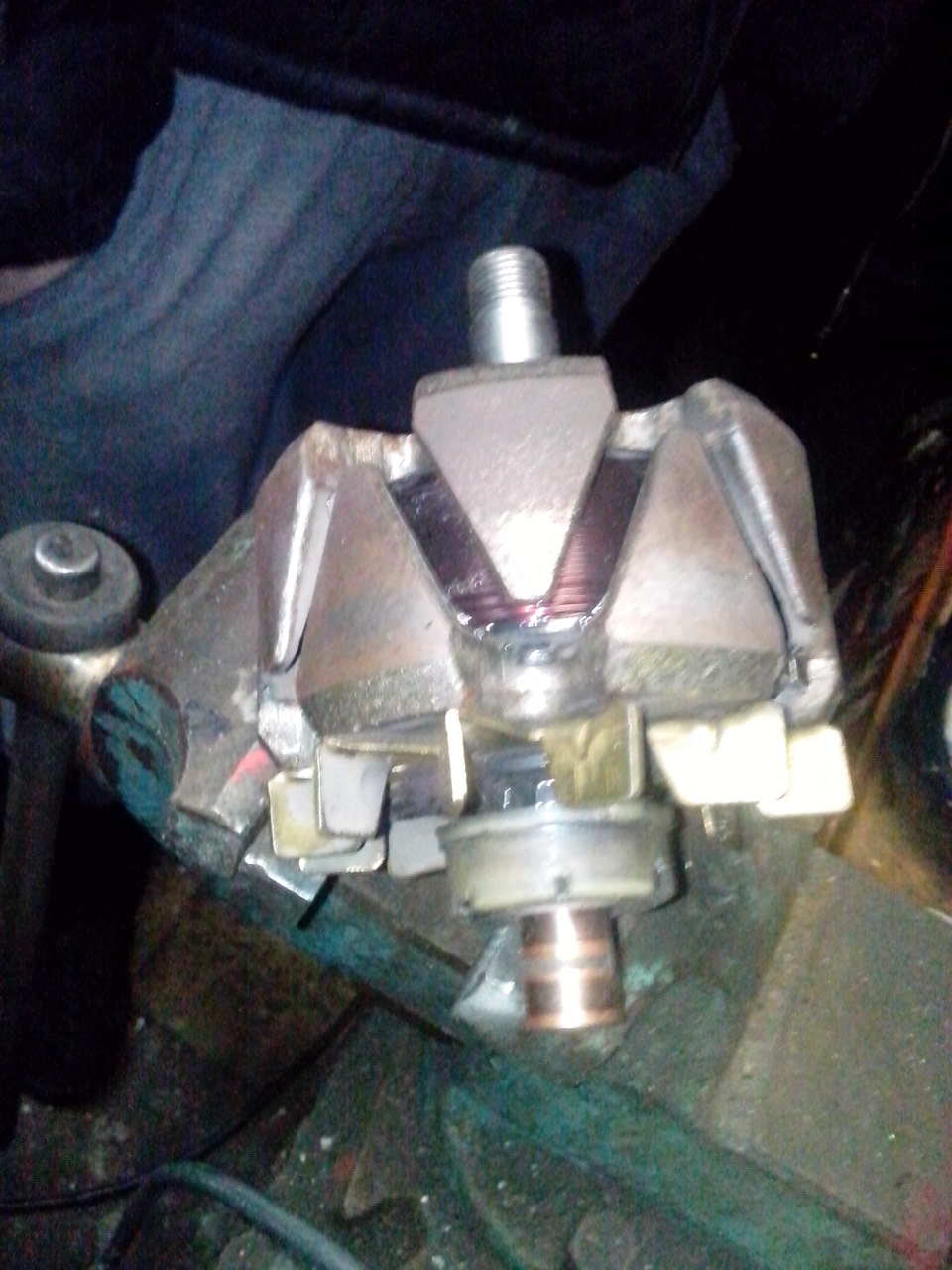 за свистел подшипник генератора — Haima 3, 1,8 л, 2011 года | своими ...